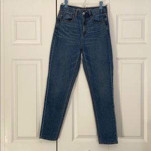 American Eagle High Rise Mom Jeans